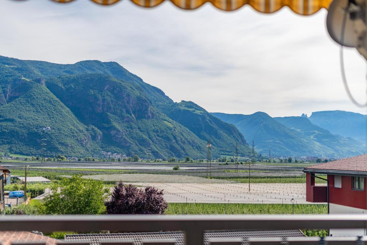Haus Stolz Bed & Breakfast Appiano Sulla Strada Del Vino Exterior foto