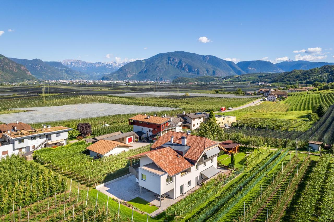 Haus Stolz Bed & Breakfast Appiano Sulla Strada Del Vino Exterior foto